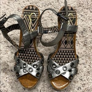Jessica Simpson Wedges